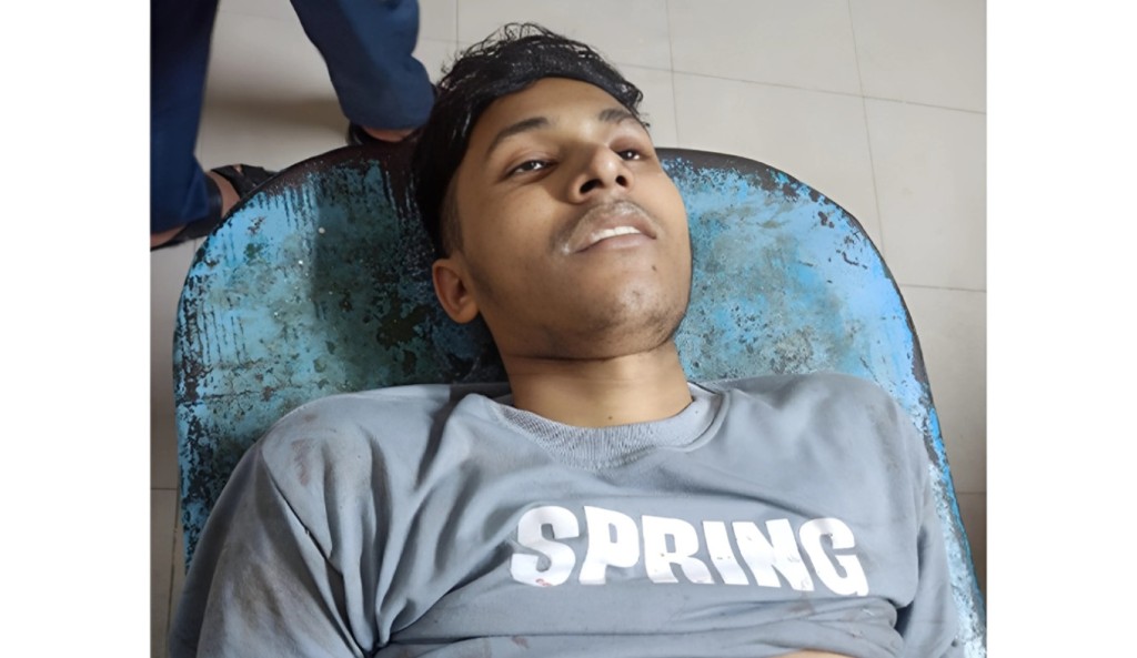 গভীররাতে ছিনতাইকারীর ছুরিকাঘাতে কলেজছাত্রের মৃত্যু 2 গভীররাতে ছিনতাইকারীর ছুরিকাঘাতে কলেজছাত্রের মৃত্যু 1752122267 গভীররাতে ছিনতাইকারীর ছুরিকাঘাতে কলেজছাত্রের মৃত্যু
