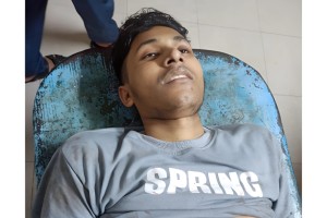 গভীররাতে ছিনতাইকারীর ছুরিকাঘাতে কলেজছাত্রের মৃত্যু