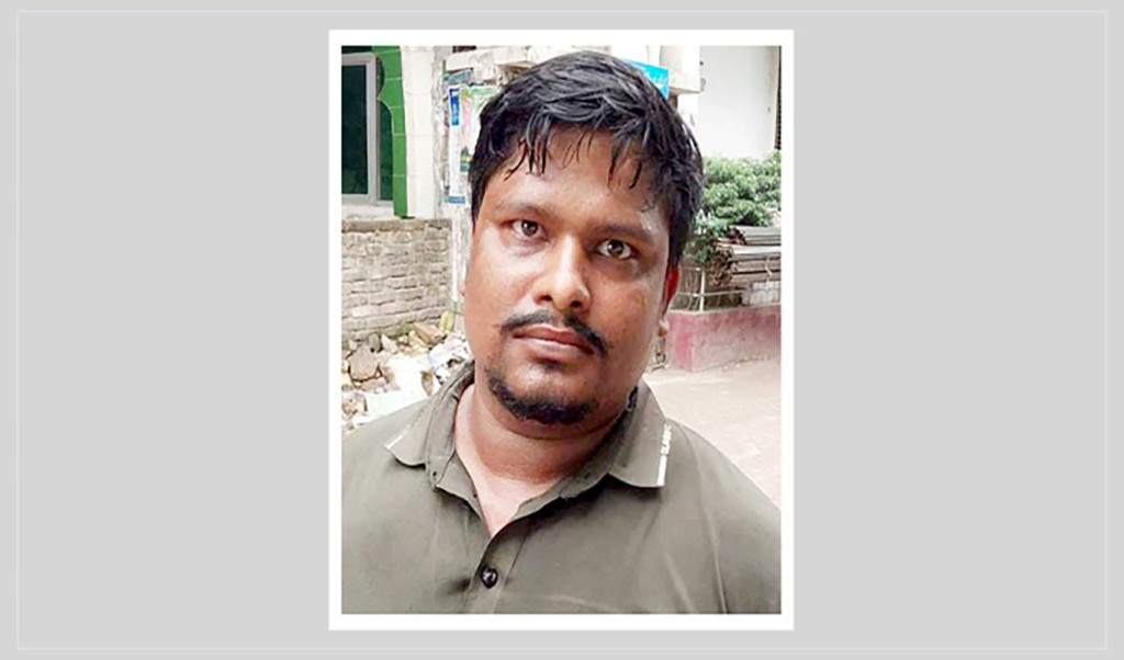 চুরি করা গহনা পরে স্ত্রীর টিকটক, ভিডিও দেখে স্বামী গ্রেপ্তার 5 গয়না চোর স্বামী 1751523373 চুরি করা গহনা পরে স্ত্রীর টিকটক, ভিডিও দেখে স্বামী গ্রেপ্তার