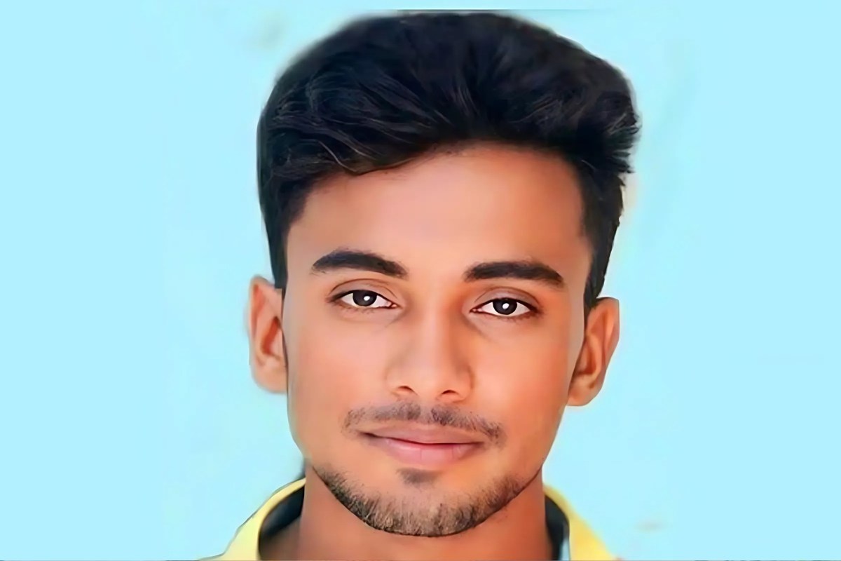 খেলা দেখাতে গিয়ে গোখরার ছোবলে প্রাণ গেলো যুবকের