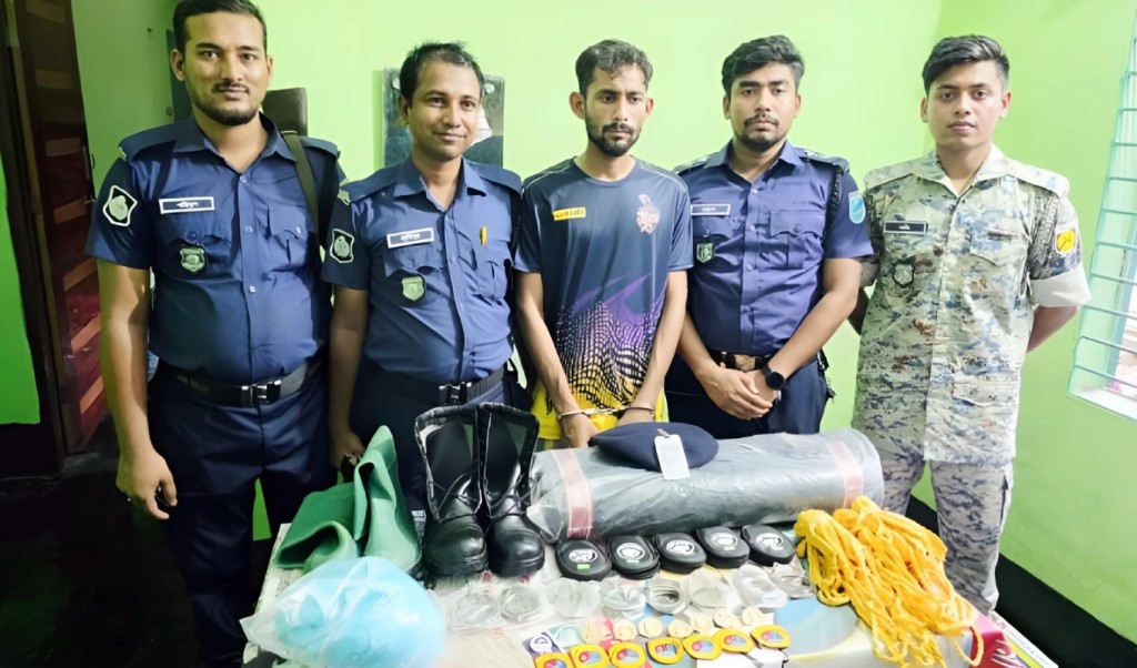 গোপালগঞ্জ কারাগারে চুরি, কারারক্ষী গ্রেপ্তার 3 গোপালগঞ্জ কারাগারে চুরি কারারক্ষী গ্রেপ্তার 1753623937 গোপালগঞ্জ কারাগারে চুরি, কারারক্ষী গ্রেপ্তার