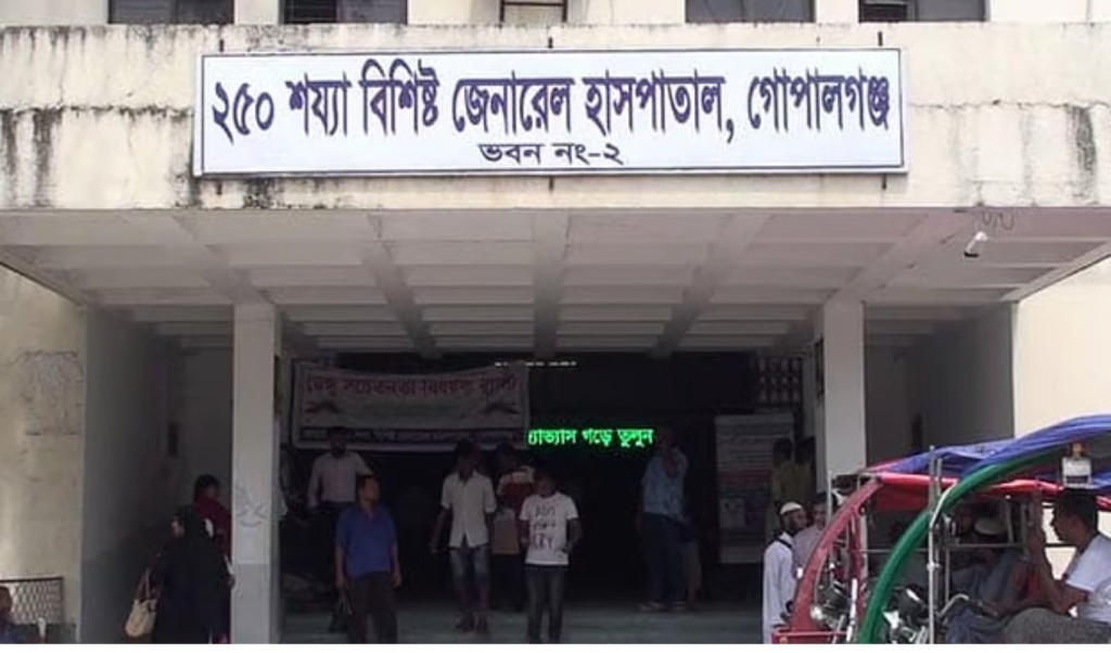 গোপালগঞ্জে সংঘর্ষে অন্তত চার জন নিহত 3 গোপালগঞ্জে এনসিপির সমাবেশ ঘিরে হামলা সংঘর্ষে নিহত ২ 1752671768 গোপালগঞ্জে সংঘর্ষে অন্তত চার জন নিহত
