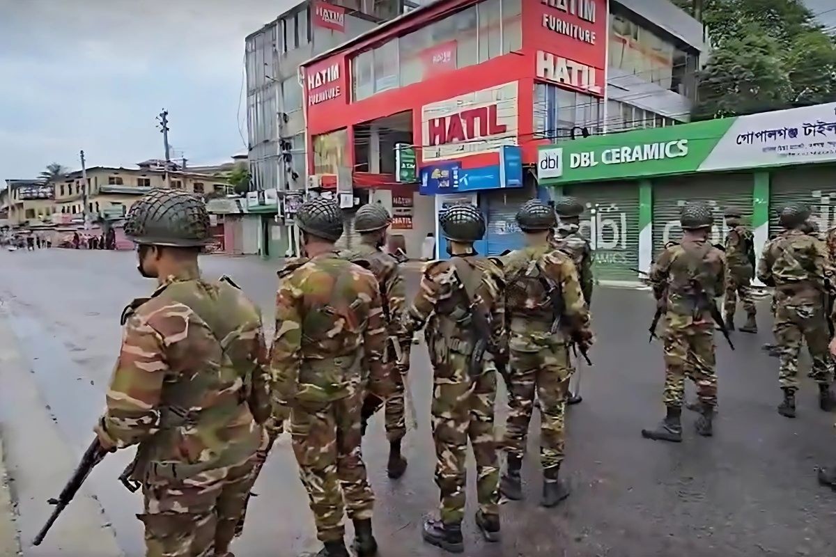 গোপালগঞ্জ থমথমে, কারফিউ বলবৎ থাকবে সন্ধ্যা ৬টা পর্যন্ত