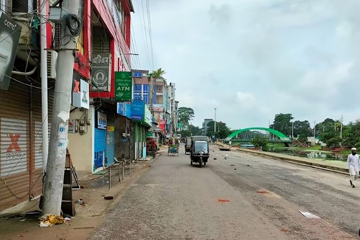 গোপালগঞ্জে শহরজুড়ে নিস্তব্ধতা, যৌথ বাহিনীর ‘বিশেষ’ অভিযানে ১৪ জন আটক