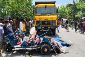 ঘুণ্টিঘরে অটোরিকশা ও ড্রাম ট্রাকের সংঘর্ষে দুইজন নিহত