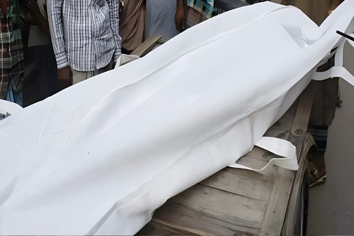 চট্টগ্রামে মাইক্রোবাসের ধাক্কায় প্রাণ গেলো পথচারীর