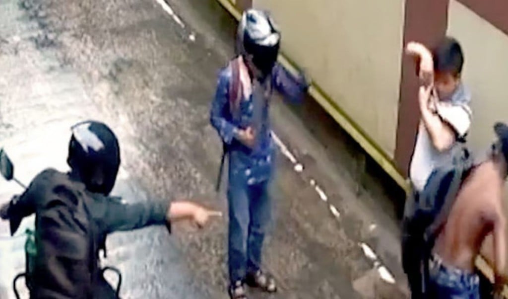 ছিনতাইয়ের জন্য ভাড়া দেওয়া হয় চাপাতি বাইক ধরা পড়লে জামিনের টাকাও 1753025752 ছিনতাইয়ের জন্য ভাড়া দেওয়া হয় চাপাতি-বাইক; ধরা পড়লে জামিনের টাকাও!