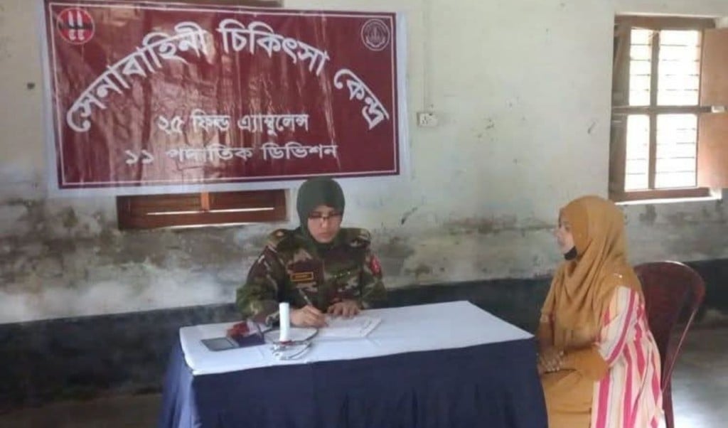 জয়পুরহাটে ‘জুলাই পুনর্জাগরণ’ উপলক্ষে সেনাবাহিনীর ফ্রি মেডিকেল ক্যাম্প 3 জয়পুরহাটে ‘জুলাই পুনর্জাগরণ উপলক্ষে সেনাবাহিনীর ফ্রি মেডিকেল ক্যাম্প 1753713803 জয়পুরহাটে ‘জুলাই পুনর্জাগরণ’ উপলক্ষে সেনাবাহিনীর ফ্রি মেডিকেল ক্যাম্প