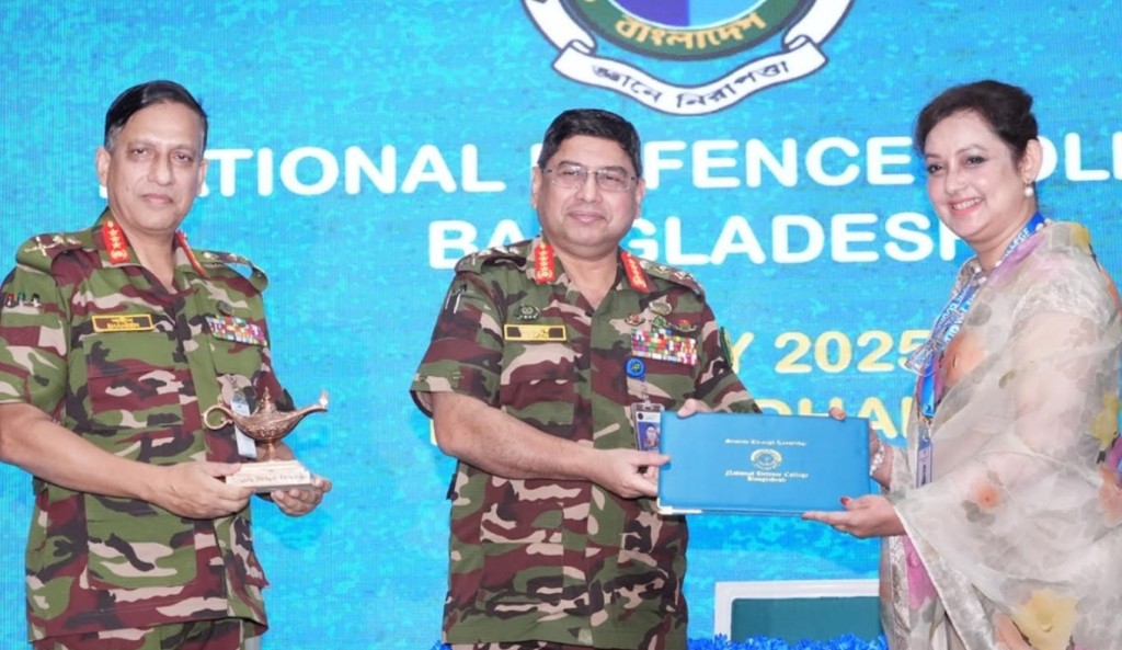 জাতি গঠনের চ্যালেঞ্জ মোকাবিলায় কৌশলগত নেতৃত্ব গুরুত্বপূর্ণ সেনাপ্রধান 1753969166 জাতি গঠনের চ্যালেঞ্জ মোকাবিলায় কৌশলগত নেতৃত্ব গুরুত্বপূর্ণ: সেনাপ্রধান
