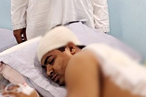 জিয়ামঞ্চ দলের হামলায় আহত তাঁতী দল নেতা