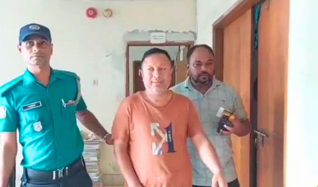টঙ্গীতে চাঁদাবাজির মামলায় বিএনপি নেতা গ্রেপ্তার 4 টঙ্গীতে চাঁদাবাজির মামলায় বিএনপি নেতা গ্রেপ্তার 1751808064 টঙ্গীতে চাঁদাবাজির মামলায় বিএনপি নেতা গ্রেপ্তার
