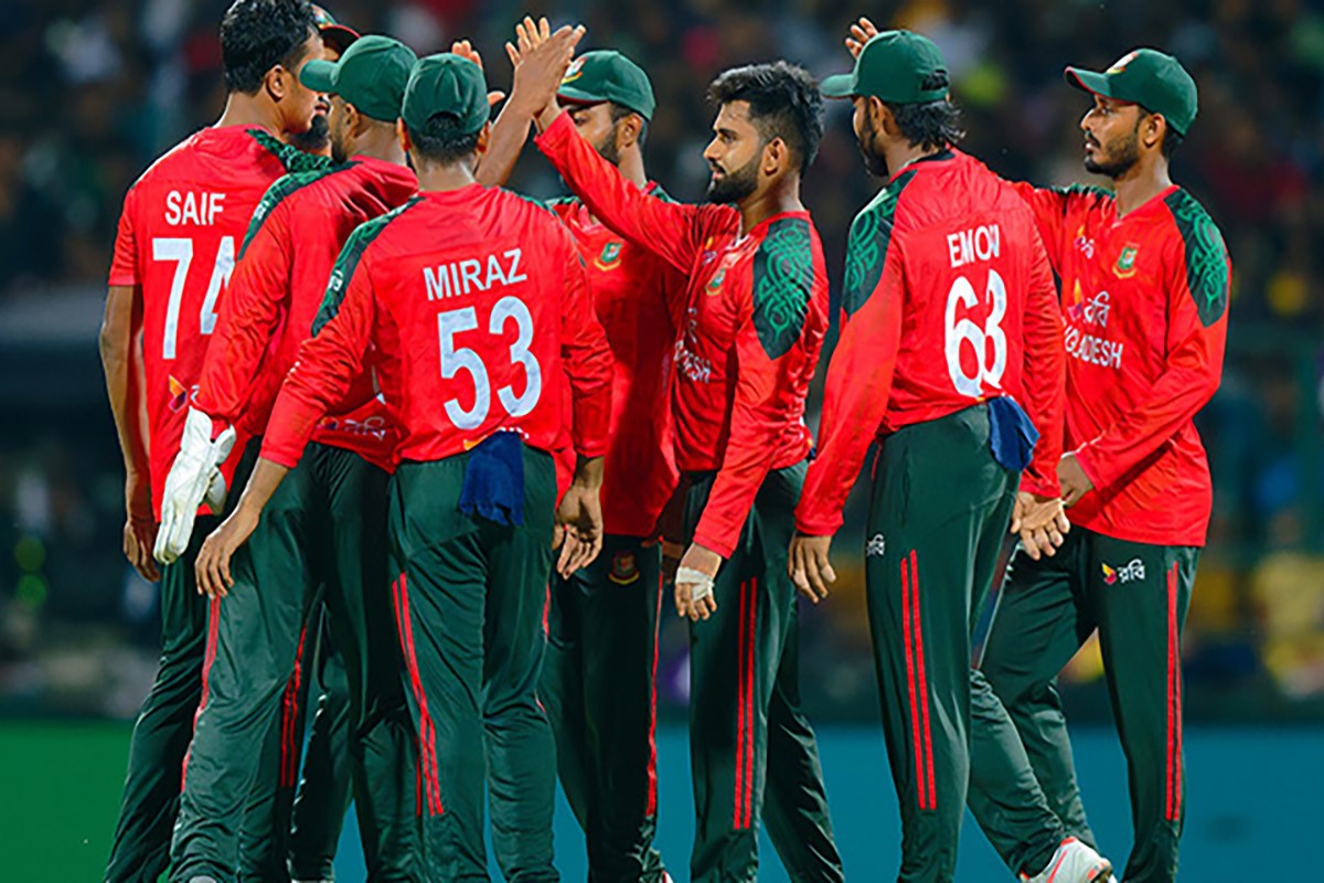 বিশাল ব্যবধানে শ্রীলঙ্কাকে হারিয়ে সিরিজে ফিরলো টাইগাররা