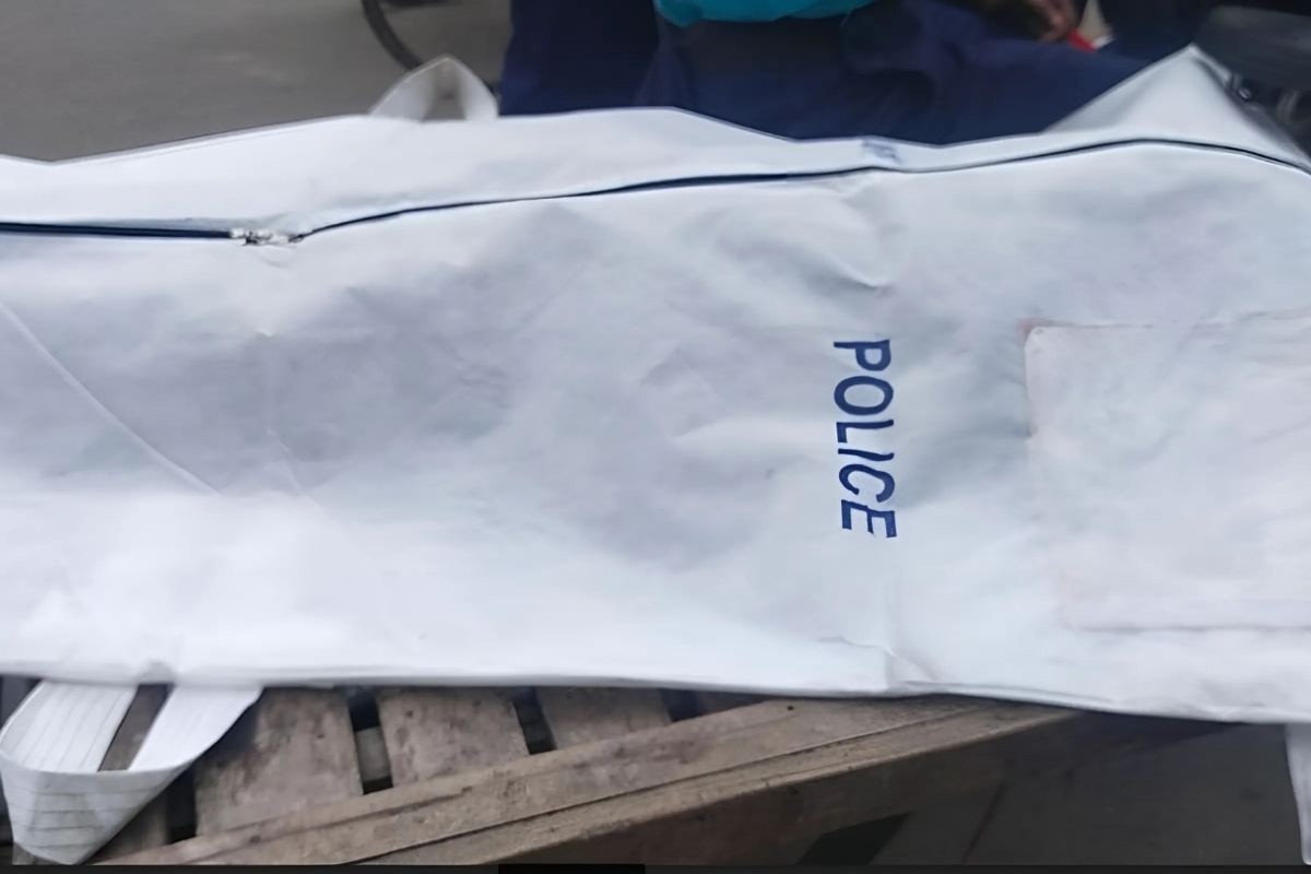 ট্রেন চালকের ঝুলন্ত মরদেহ উদ্ধার