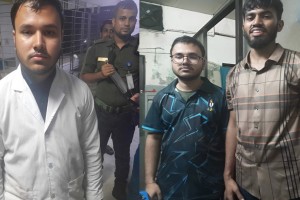 ঢামেকে ভুয়া চিকিৎসক ও তার সহযোগী আটক