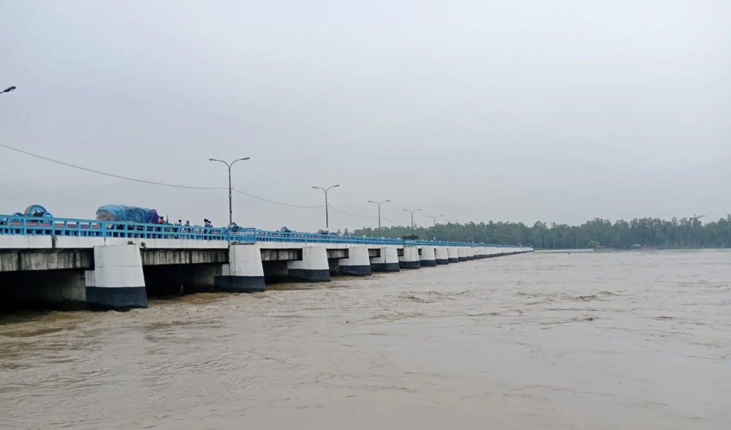 তিস্তার পানি 1753070285 তিস্তার পানি বৃদ্ধি নিয়ন্ত্রণে খুলে দেওয়া হলো ৪৪ জলকপাট