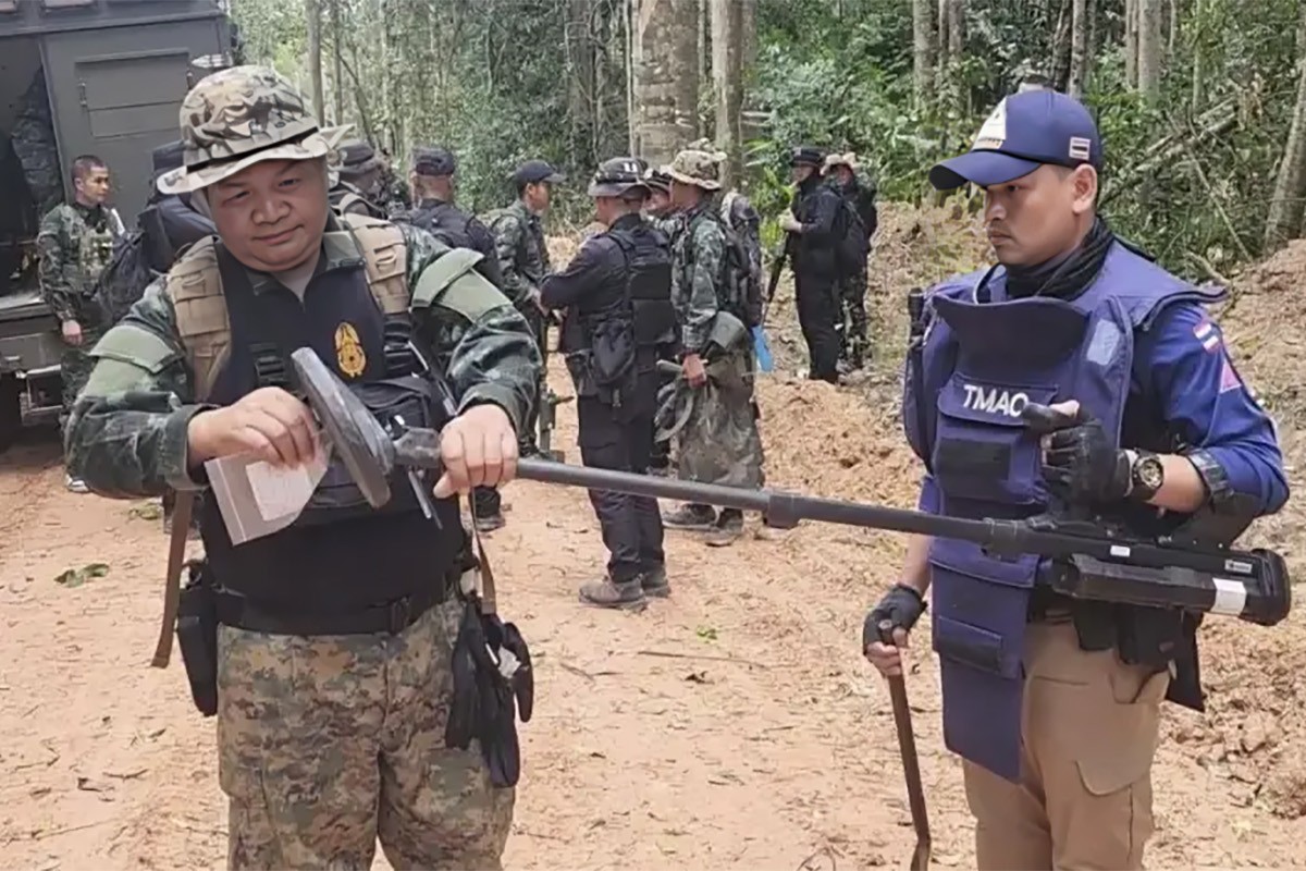 থাইল্যান্ড-কাম্বোডিয়া সীমান্তে রক্তক্ষয়ী যুদ্ধ, নিহত ১৪