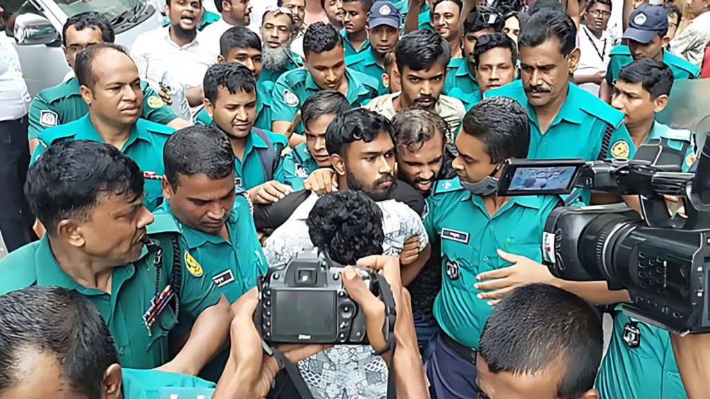 থানা জ্বালানো ও পুলিশের চাকরি খাওয়ার হুমকি দেয় অভিযুক্তরা 4 থানা জ্বালানো ও পুলিশের চাকরি খাওয়ার হুমকি 1753682883 থানা জ্বালানো ও পুলিশের চাকরি খাওয়ার হুমকি দেয় অভিযুক্তরা