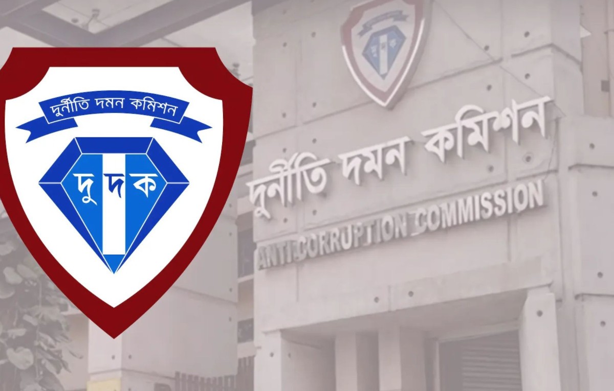 খুলনা কৃষি বিশ্ববিদ্যালয়ের সাবেক ভিসিসহ ১৭ জনের বিরুদ্ধে মামলা