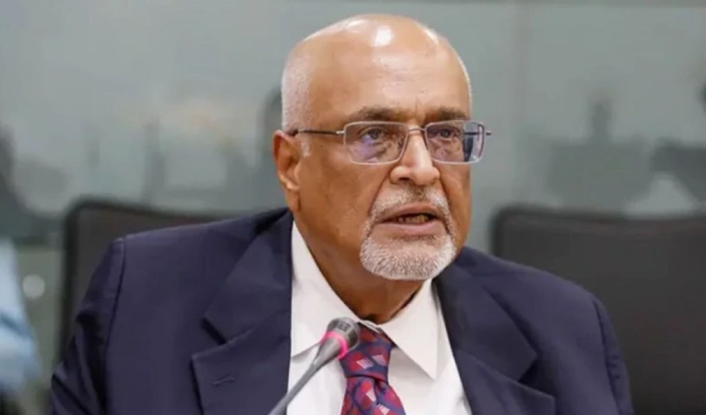 দেবপ্রিয় ভট্টাচার্য 1753266853 অন্তর্বর্তী সরকারের ভেতরেও আরেকটা সরকার আছে: দেবপ্রিয় ভট্টাচার্য