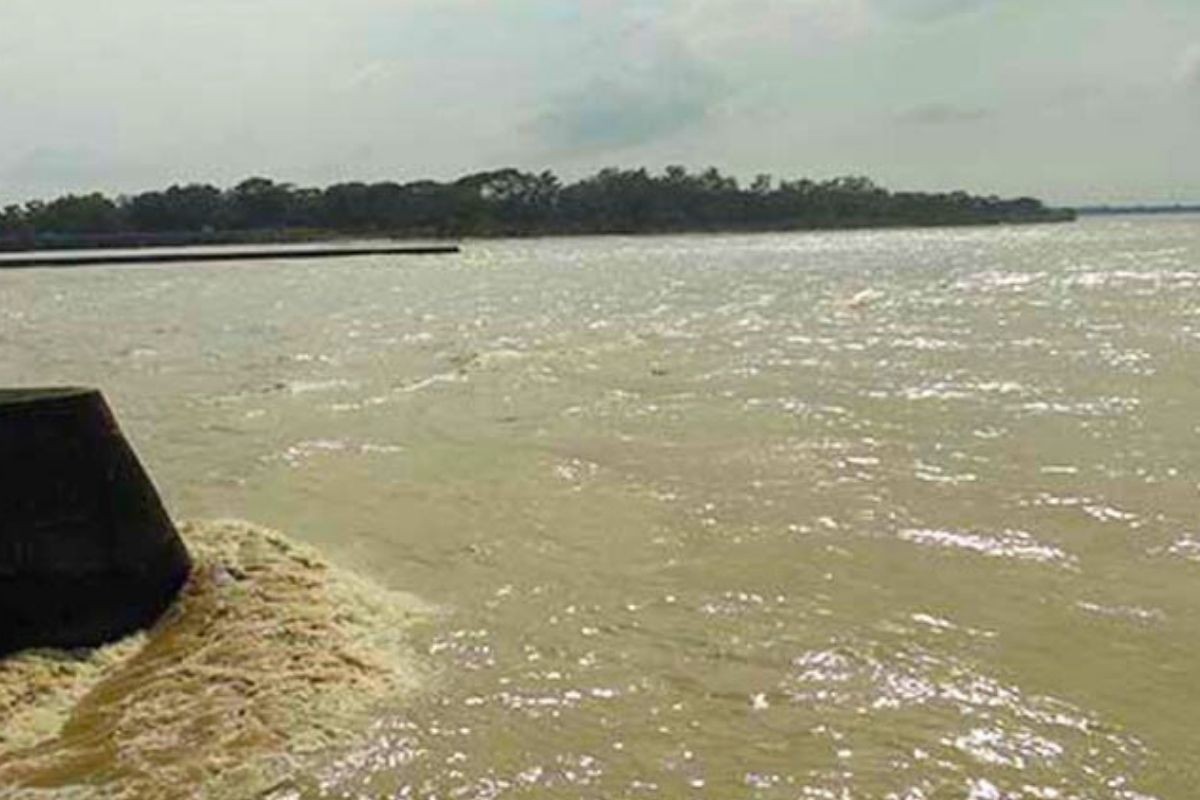 দেশজুড়ে বৃষ্টিপাতের আভাস, বাড়তে পারে নদ-নদীর পানি