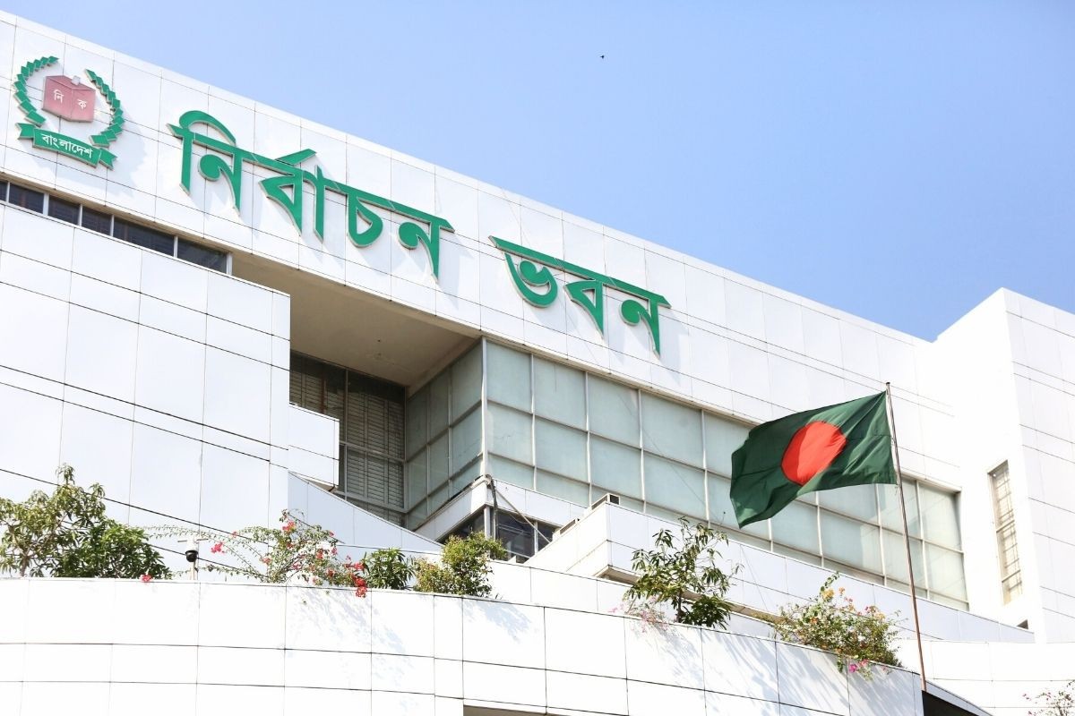 নতুন আরও ৫ দেশে ভোটার কার্যক্রম শুরুর অনুমতি পেল ইসি