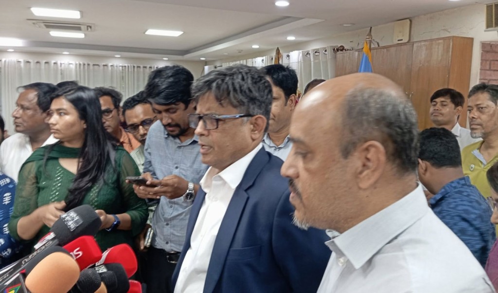 ‘নির্বাচন উপলক্ষে দেড় লাখ পুলিশকে প্রশিক্ষণ দেওয়া হবে’ 3 নির্বাচন উপলক্ষে দেড় লাখ পুলিশকে প্রশিক্ষণ 1753696520 ‘নির্বাচন উপলক্ষে দেড় লাখ পুলিশকে প্রশিক্ষণ দেওয়া হবে’