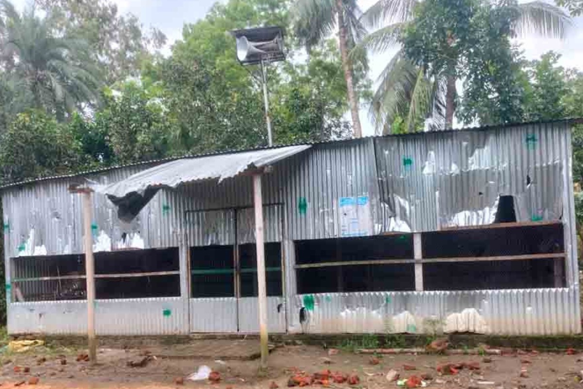 পাবনায়
