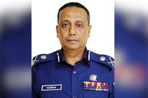 পুলিশ স্টাফ কলেজের রেক্টরকে ওএসডি