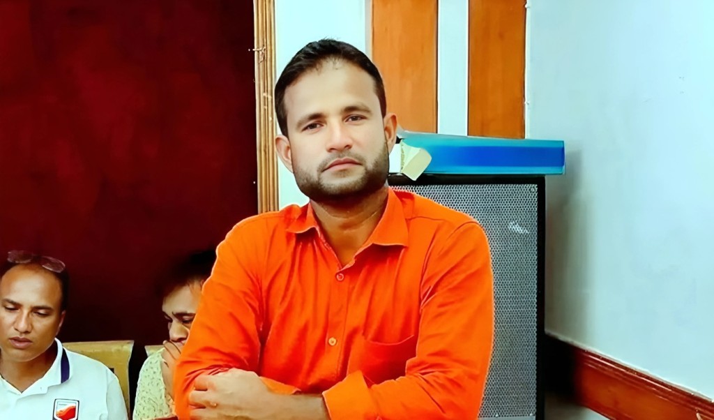 প্রবাসীর কাছে ২ লাখ টাকা চাঁদা চেয়ে বিএনপি নেতা কারাগারে 1752481346 প্রবাসীর কাছে ২ লাখ টাকা চাঁদা চেয়ে বিএনপি নেতা কারাগারে