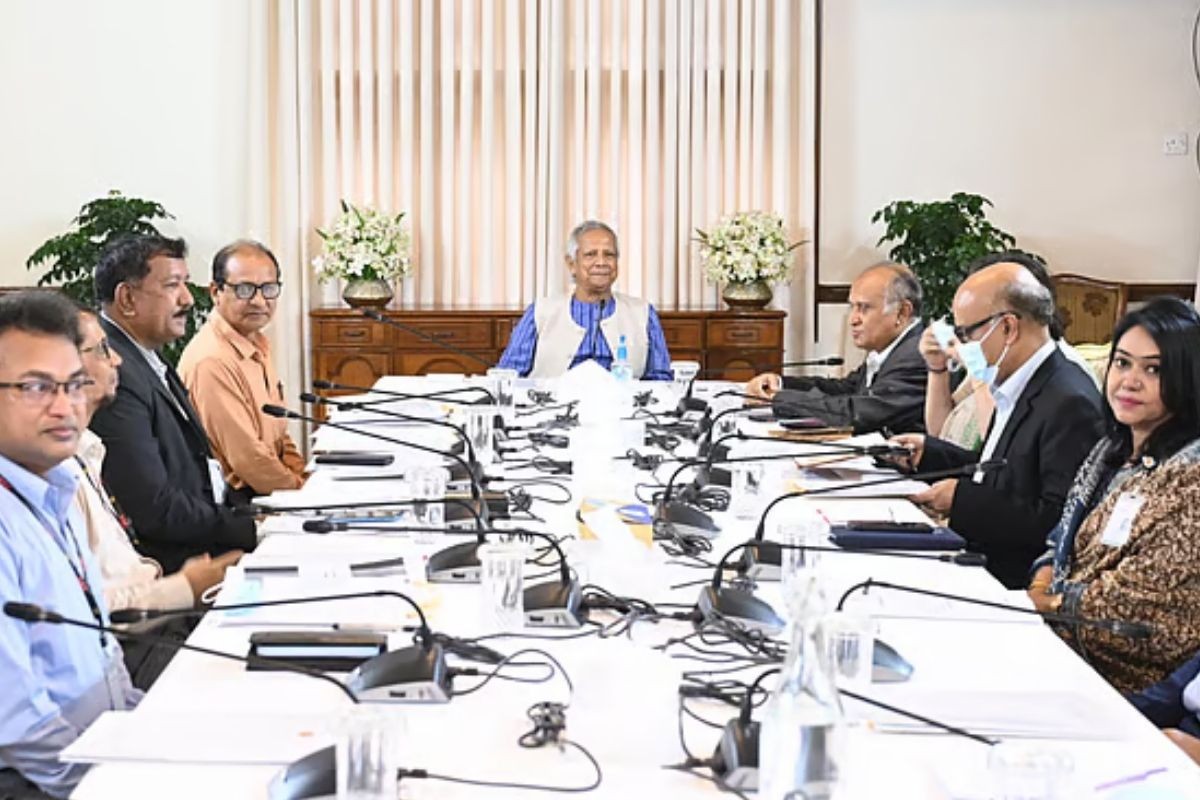 প্রাথমিকের ৩২ হাজার শূন্য পদ পূরণের নির্দেশ প্রধান উপদেষ্টার