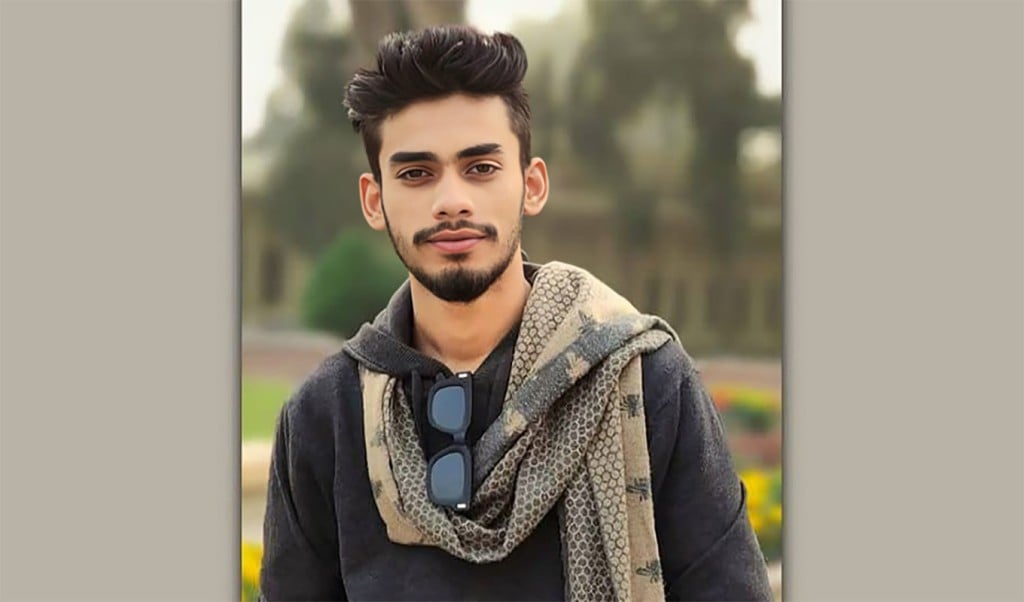 ফ্যানে ঝুলে আত্নহত্যা 1753498618 চাঁপাইনবাবগঞ্জে ফ্যানে ঝুলে ছাত্রের আত্মহত্যা