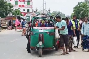 বগুড়ায় ট্রাক-সিএনজি সংঘর্ষে নিহত ২, আহত ৫