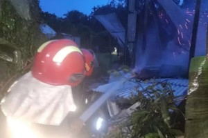 ইয়াবার টাকা চেয়েছিলেন স্ত্রীর কাছে, না পেয়ে বসত ঘরে আগুন