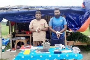 বালুর মহালে যৌথ বাহিনীর অভিযানে অস্ত্র-গুলি, মাদকসহ আটক ২