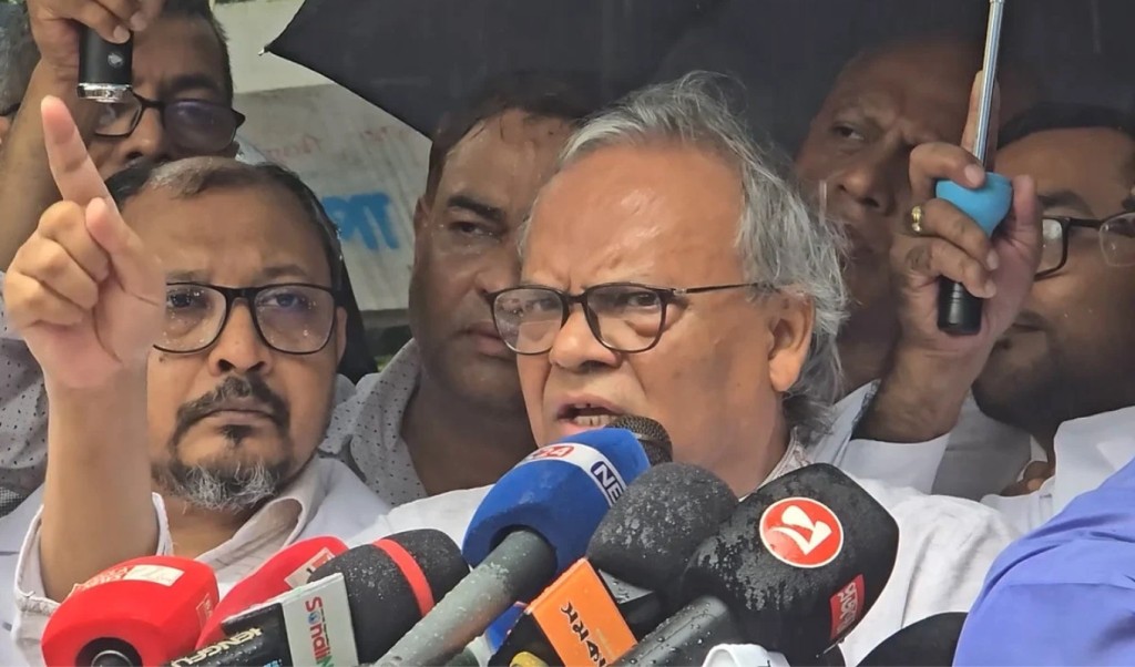 বিএনপির জনসমর্থন ক্ষুণ্ন করতে ষড়যন্ত্র করছে দুই-একটি ইসলামী দল: রিজভী 3 বিএনপির জনসমর্থন ক্ষুণ্ন করতে ষড়যন্ত্র করছে দুই একটি ইসলামী দল রিজভী 1752503625 বিএনপির জনসমর্থন ক্ষুণ্ন করতে ষড়যন্ত্র করছে দুই-একটি ইসলামী দল: রিজভী