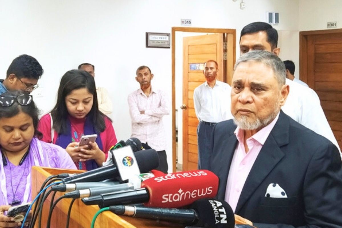 বিগত তিন নির্বাচনকে ‘বৈধ’ বলা বিদেশি পর্যবেক্ষকদের সুযোগ দেওয়া হবে না: সিইসি