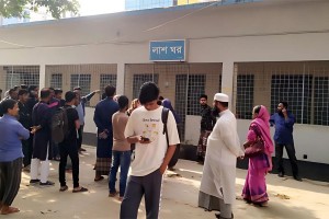 বিচ্ছেদের জেরে সাবেক স্ত্রীকে হত্যার পর আত্মহত্যা