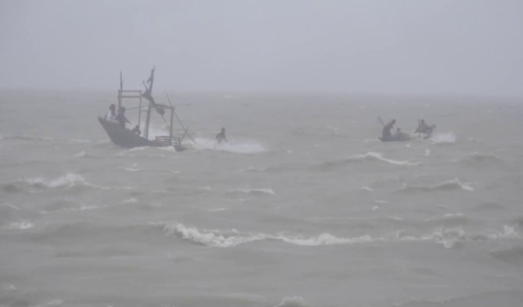 বিপৎসীমার ওপরে বরিশালের পাঁচটি নদীর পানি, সতর্ক সংকেত 4 বিপৎসীমার ওপরে বরিশালের পাঁচটি নদীর পানি সতর্ক সংকেত 1753534882 বিপৎসীমার ওপরে বরিশালের পাঁচটি নদীর পানি, সতর্ক সংকেত