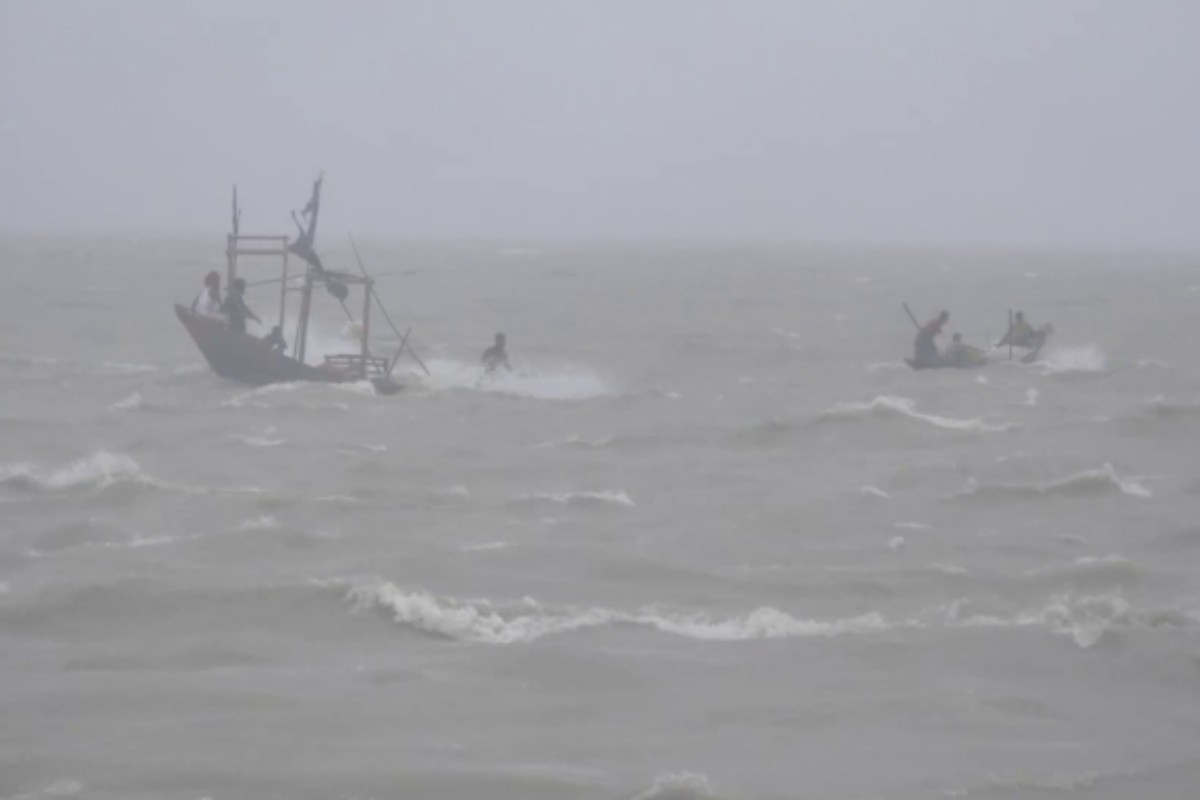 বিপৎসীমার ওপরে বরিশালের পাঁচটি নদীর পানি, সতর্ক সংকেত