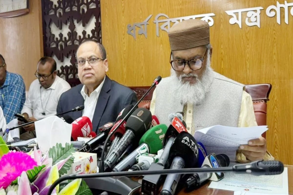 বেঁচে যাওয়া ৮ কোটি ২৮ লাখ টাকা ফেরত পাচ্ছেন হজযাত্রীরা: ধর্ম উপদেষ্টা