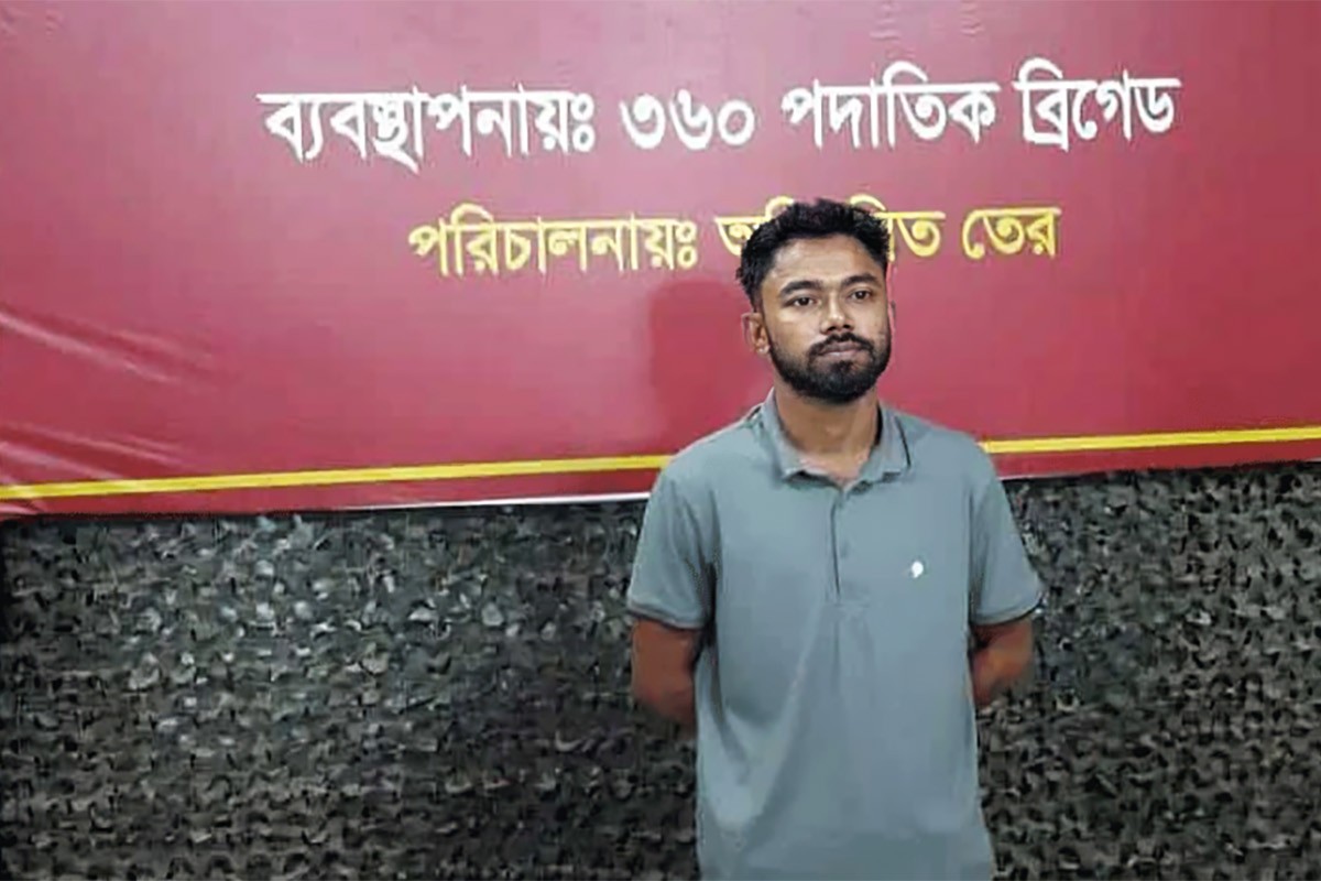 বৈষম্যবিরোধী আন্দোলনের সাবেক যুগ্ম আহ্বায়ক সেনাবাহিনীর হাতে গ্রেপ্তার