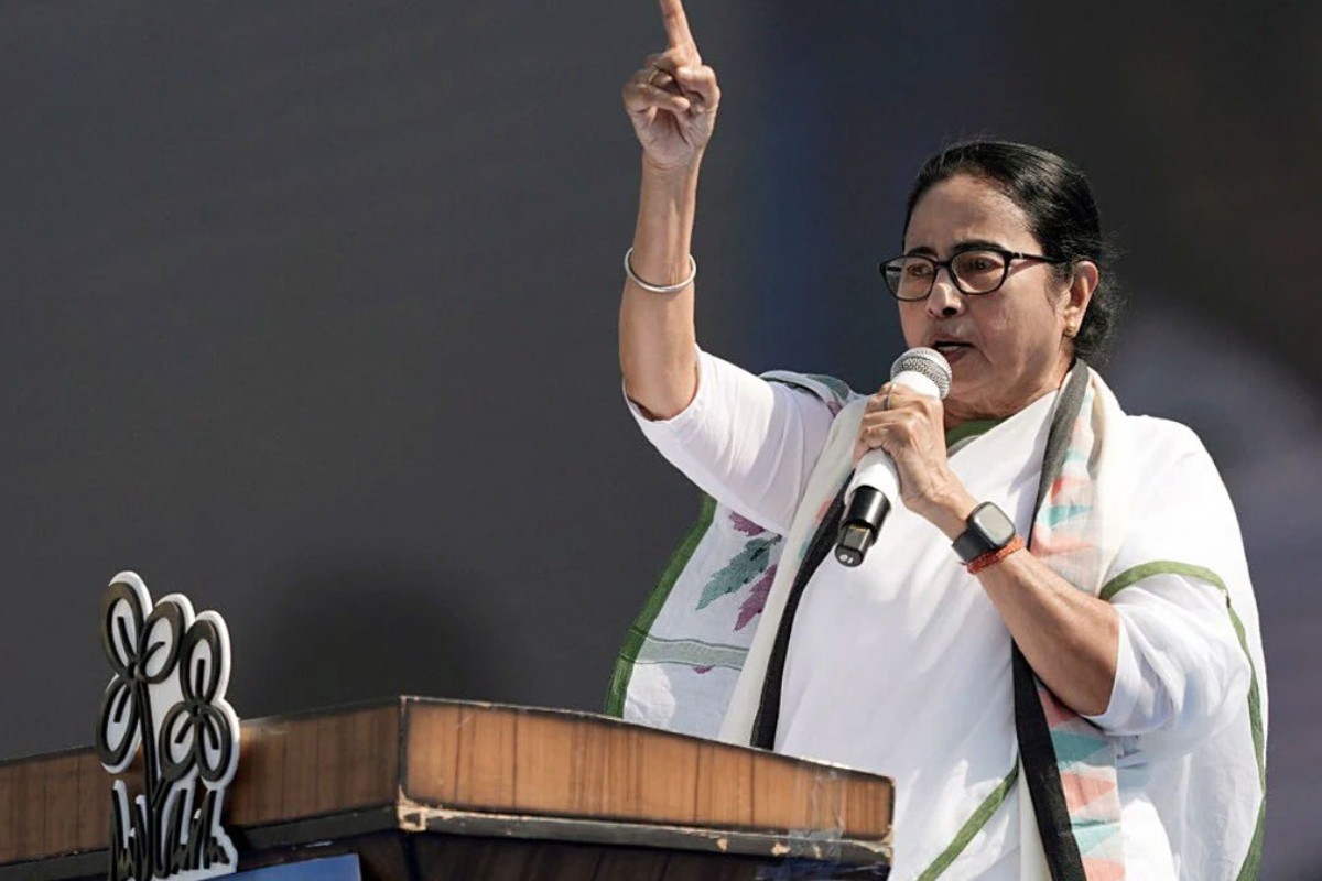 ভারতীয় বাংলাভাষীদের বাংলাদেশি অনুপ্রবেশকারী বলা বন্ধ করুন: মমতা