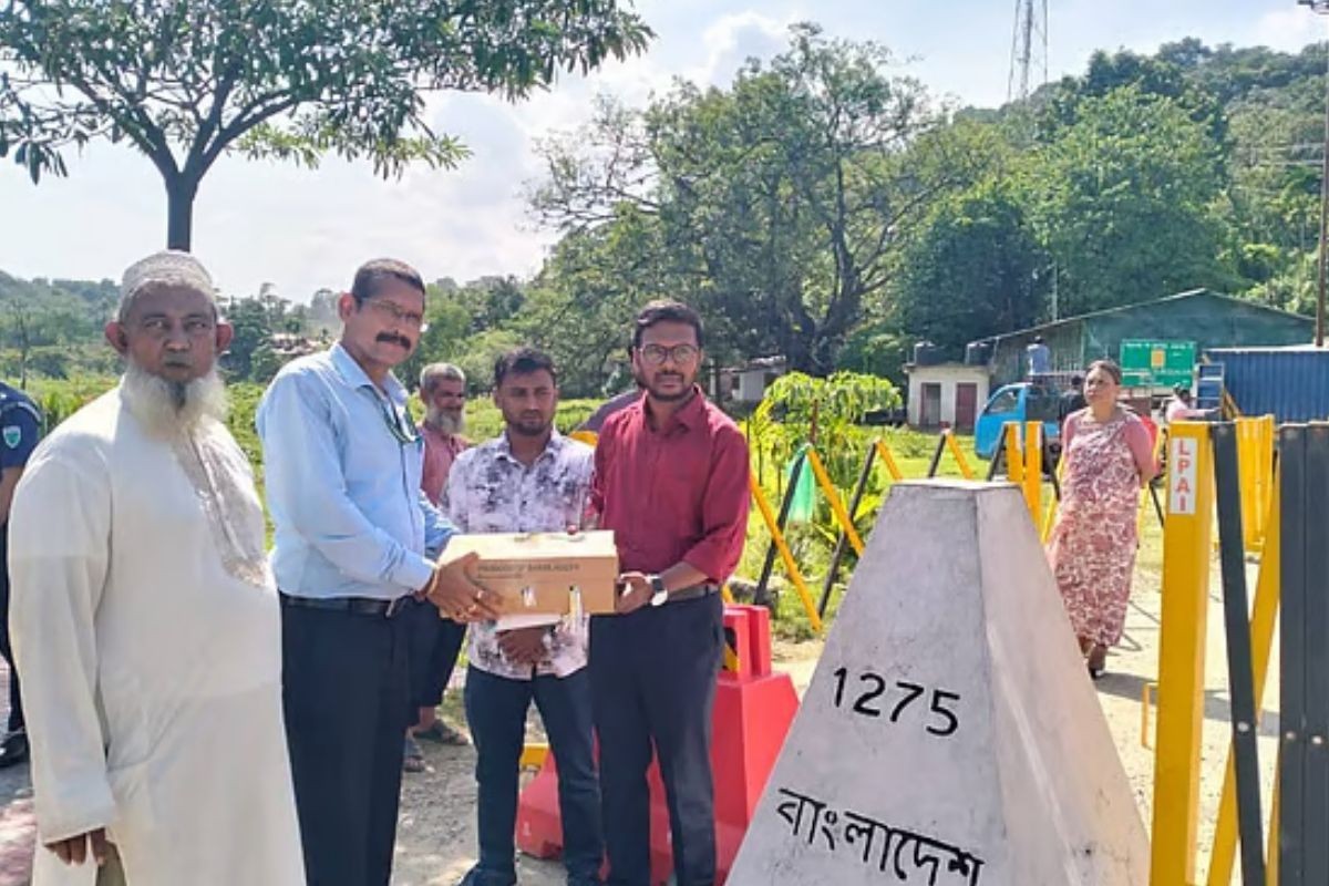 ভারতে গেলো প্রধান উপদেষ্টার উপহারের আম