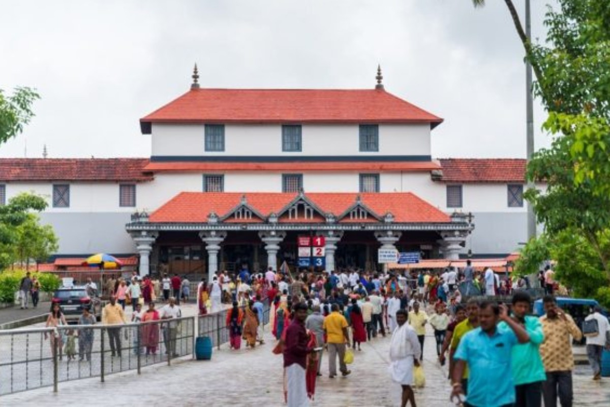 মন্দিরে গণকবর