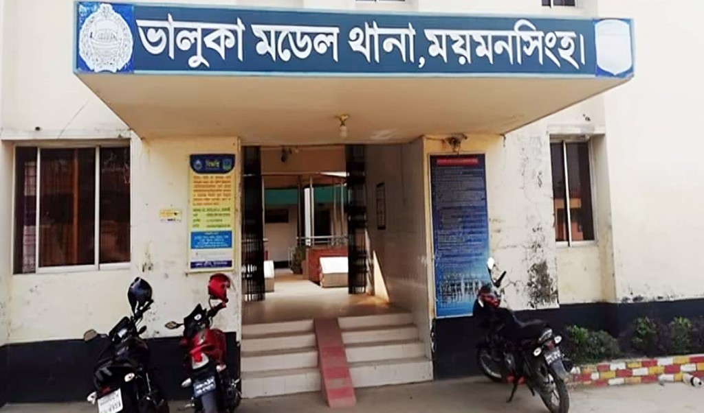 ভালুকায় দুই সন্তানসহ নারীর গলাকাটা মরদেহ উদ্ধার 1752476851 ভালুকায় দুই শিশু সন্তানসহ মাকে গলা কেটে হত্যা