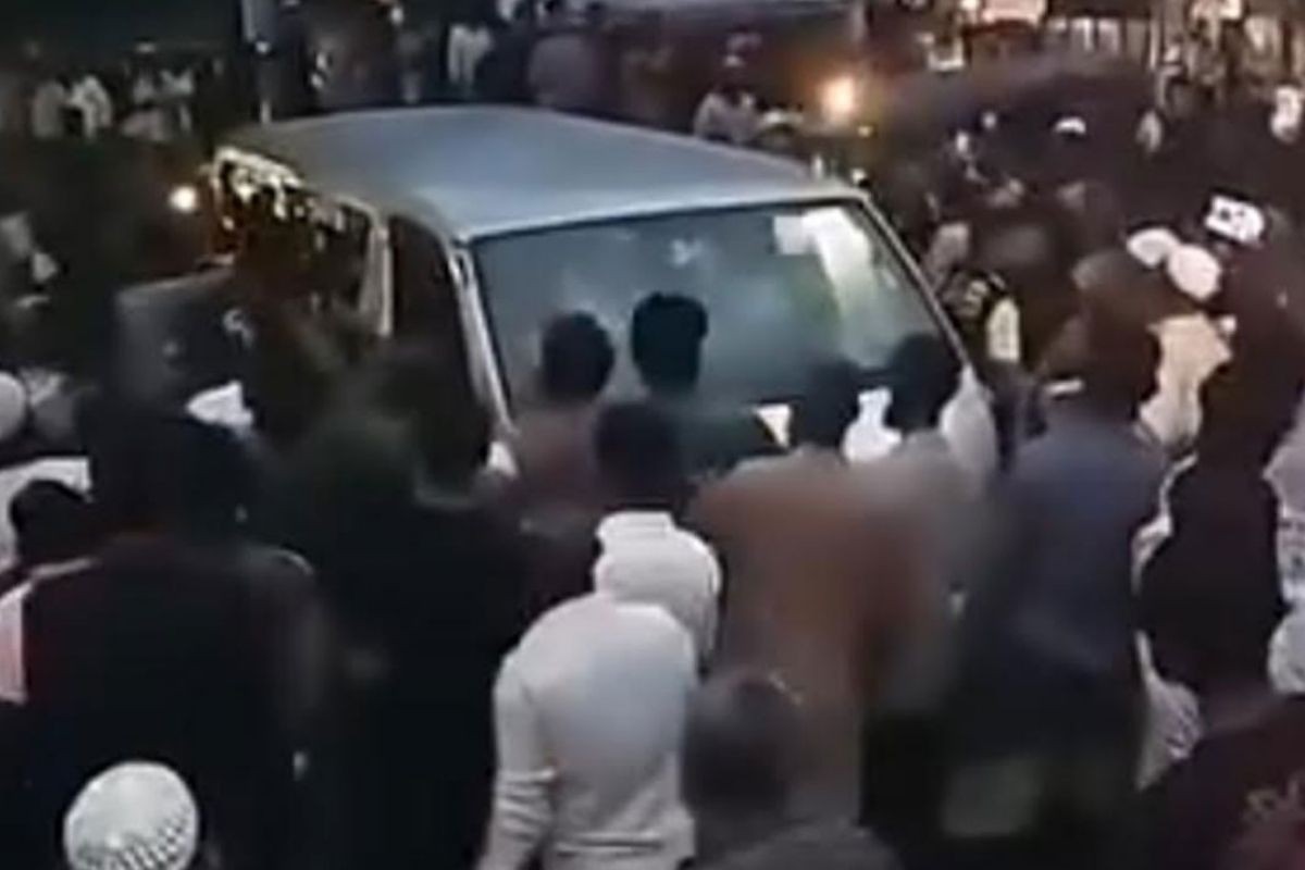 ভুয়া র‍্যাবকে ধাওয়া দিল আসল র‍্যাব, সন্দেহে দুই পক্ষকেই পেটাল জনতা