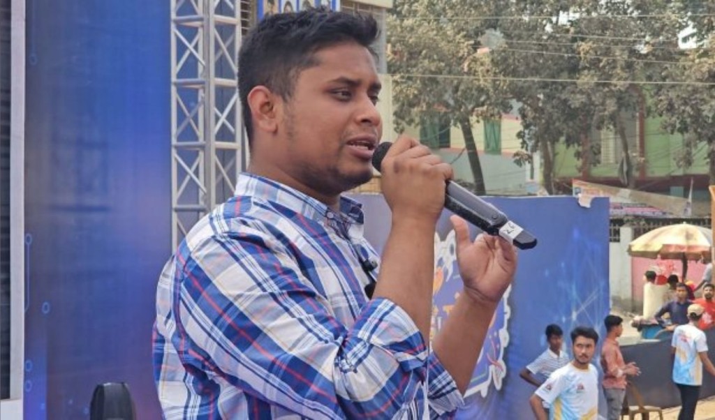 ভোটাররা ২০০ টাকায় ভোট বিক্রি করেন: হাসনাত 3 ভোটাররা ২০০ টাকায় ভোট বিক্রি করেন হাসনাত 1751626457 ভোটাররা ২০০ টাকায় ভোট বিক্রি করেন: হাসনাত