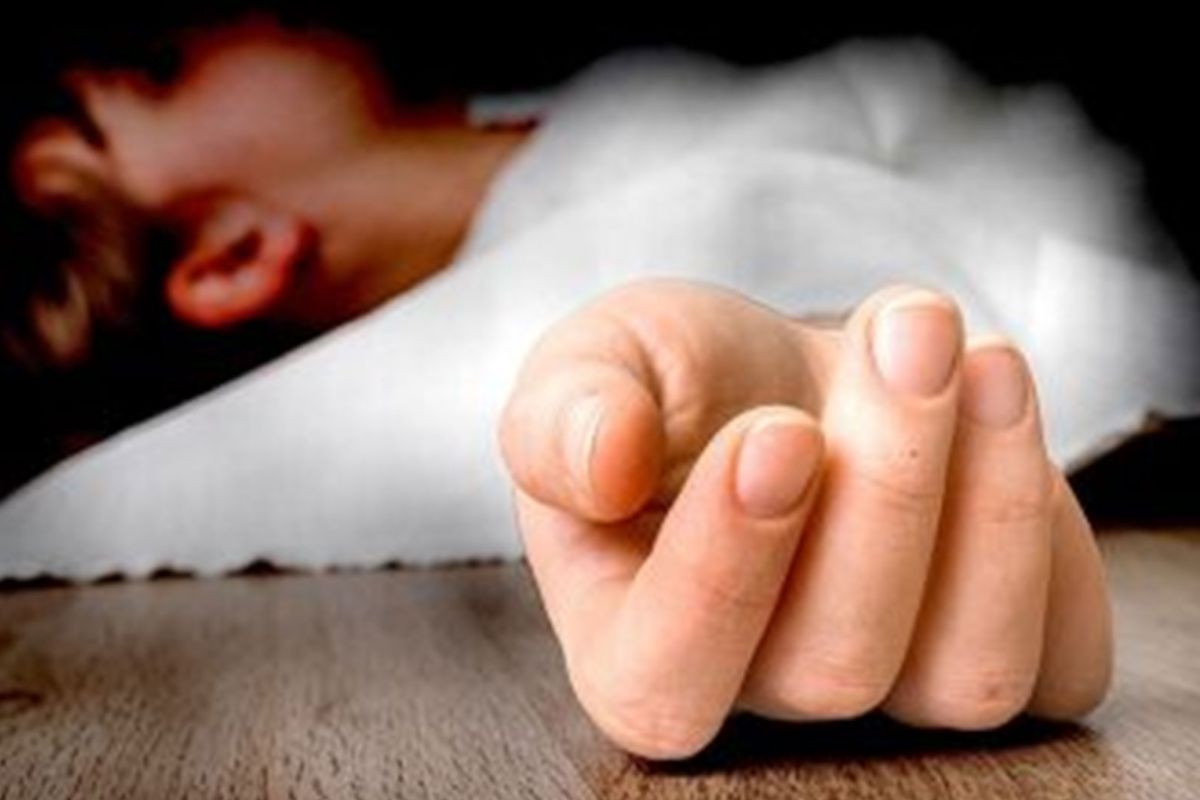 বাড়ির পাশের ডোবায় মিলল শিশুর মরদেহ