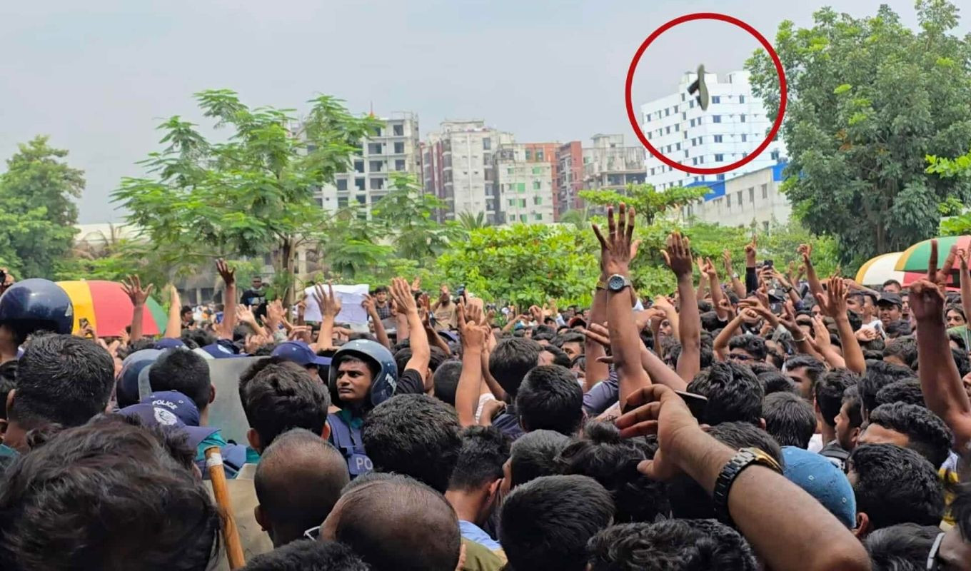 মাইলস্টোনে শিক্ষার্থীদের সঙ্গে পুলিশের ধাওয়া-পাল্টা ধাওয়া, মাথা ফাটলো ৩ শিক্ষার্থীর