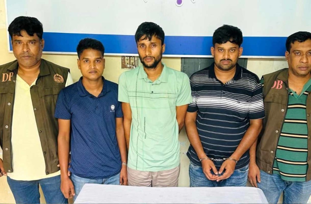 বগুড়ায় যুবদল নেতাসহ ৩ মাদক কারবারি গ্রেপ্তার